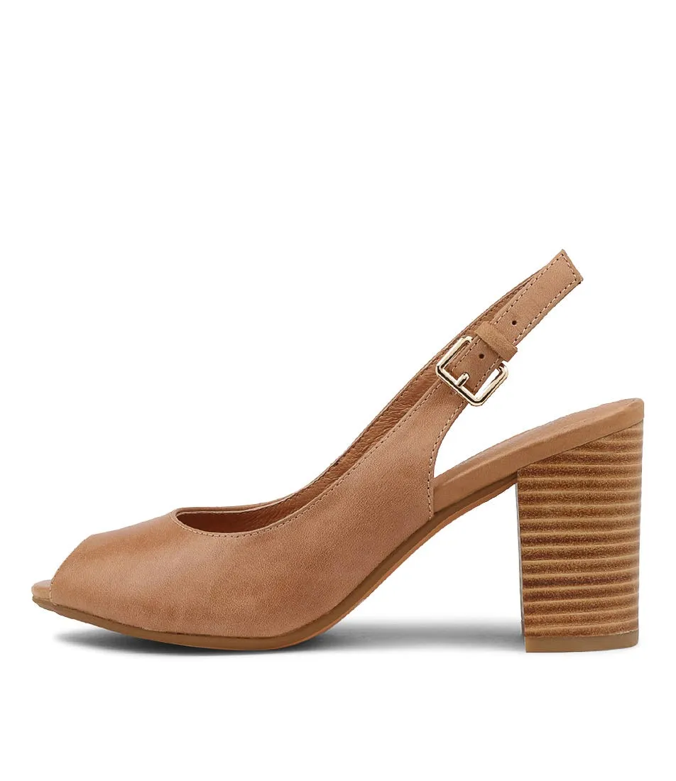 DIANA FERRARI Sahrina Tan Leather Sandals Nh