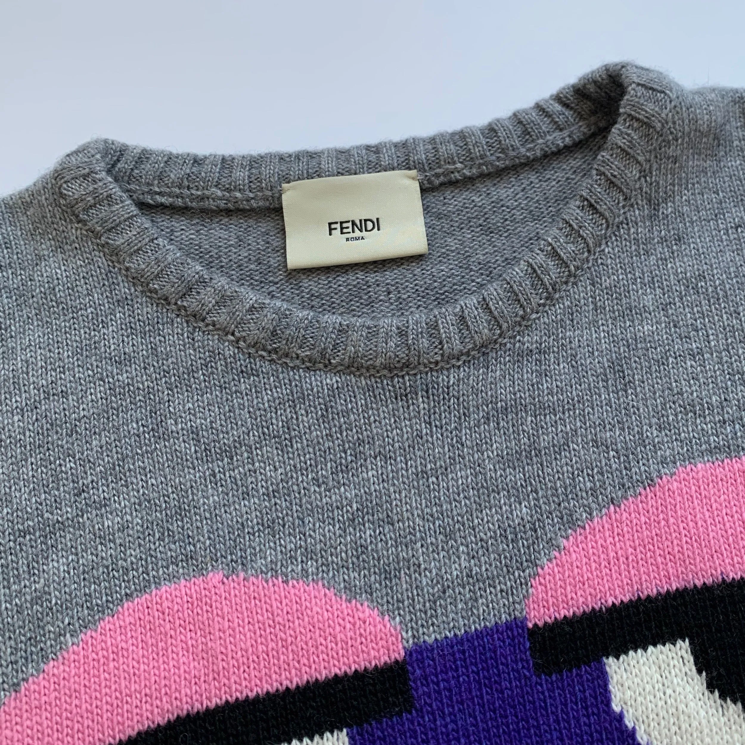 Fendi Grey Wool Poncho With Robot Motif: 6-8 Years