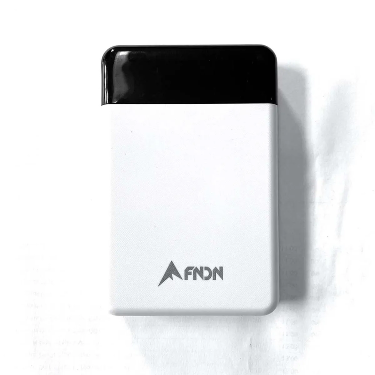 FNDN Power Bank - QC 3.0 / 7.4V 5,000 mAh (37Wh)