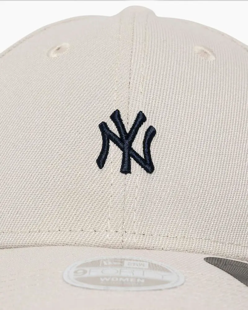 NEW ERA WOMEN'S NY MINI STONE CAP