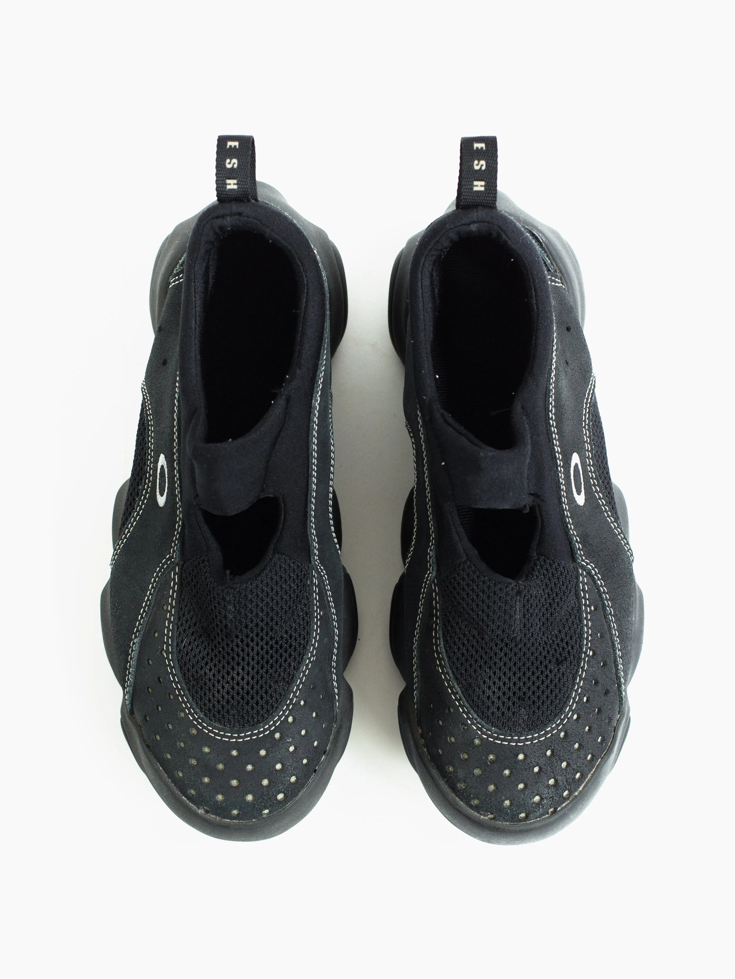 Oakley 00s Flesh Slip-on