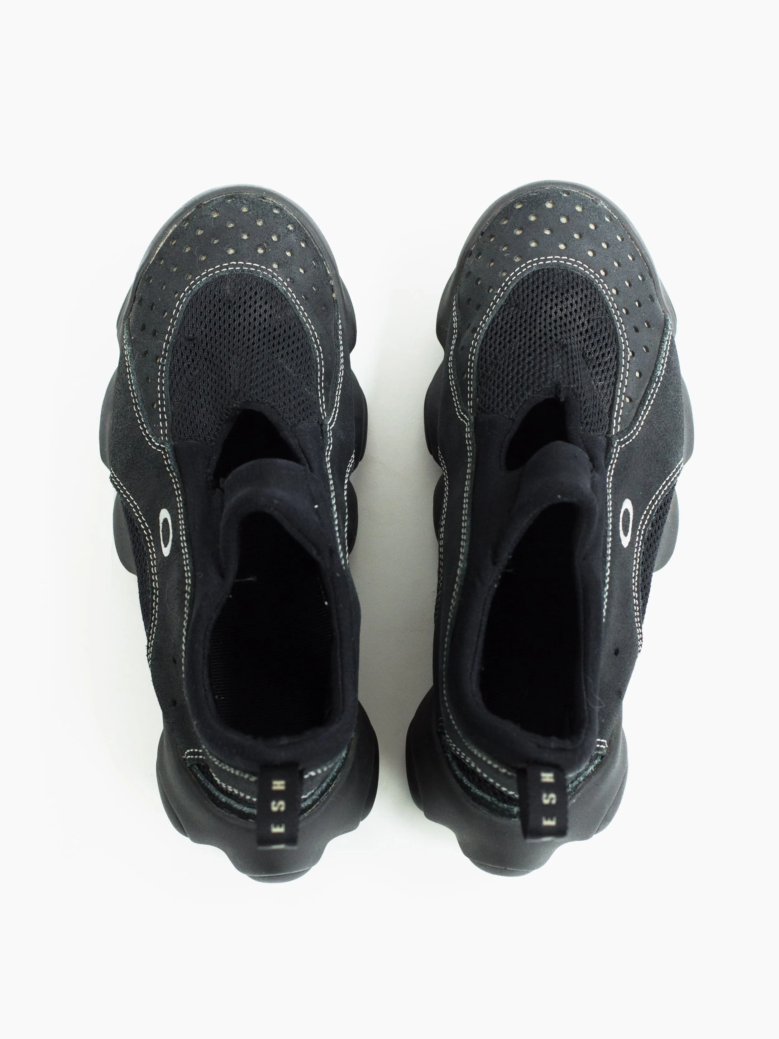 Oakley 00s Flesh Slip-on