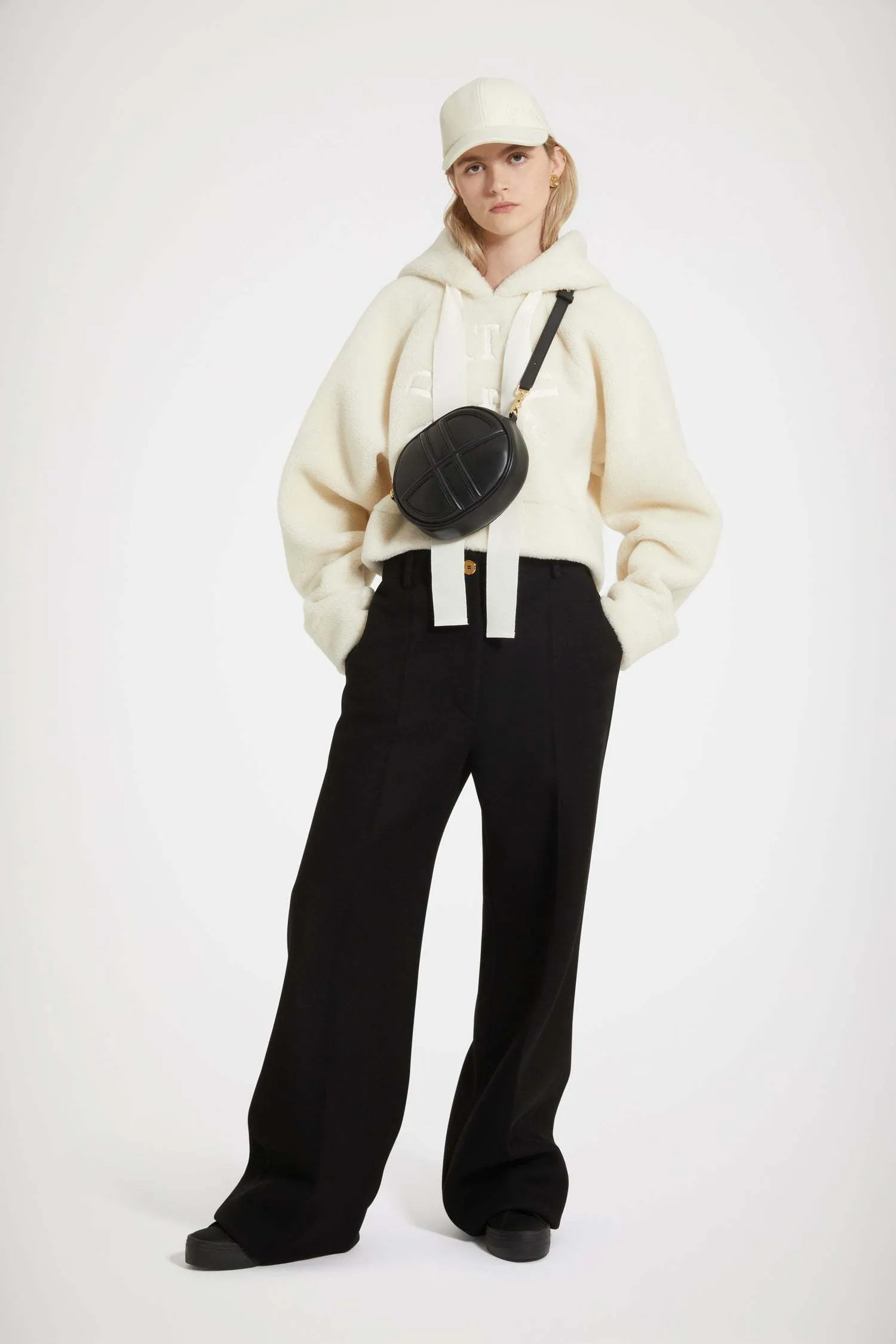 PATOU  |Long Sleeves Plain Shearling Logo Cropped Tops