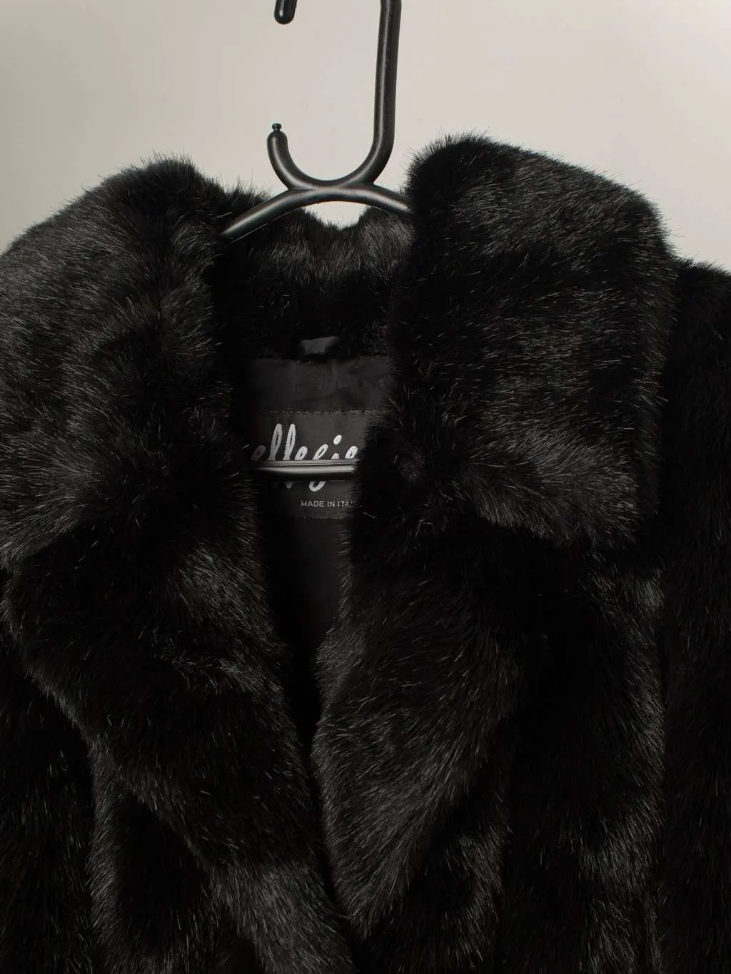 Vintage faux fur long coat in black – Medium / Large